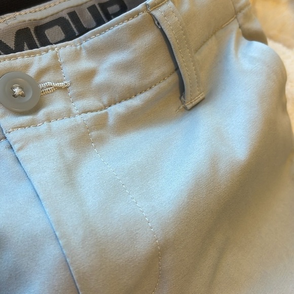 Under armour youth dress or golf shorts in light grey size youth 8 - Picture 7 of 7